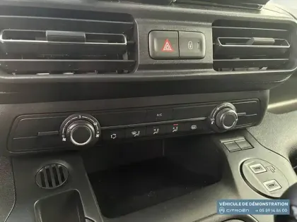 Photo 85 Citroën Berlingo  VAN TAILLE M 650KG BLUEHDI 100 S&S BVM6