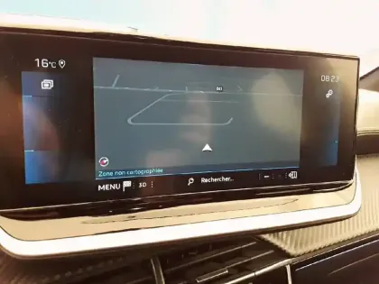 Photo 14 Peugeot 208  PureTech 130 S&S EAT8