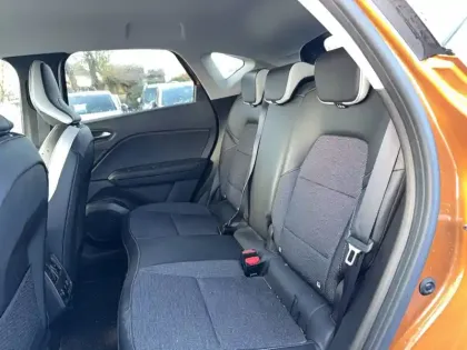 Photo 9 Renault Captur  TCe 140 EDC - 21