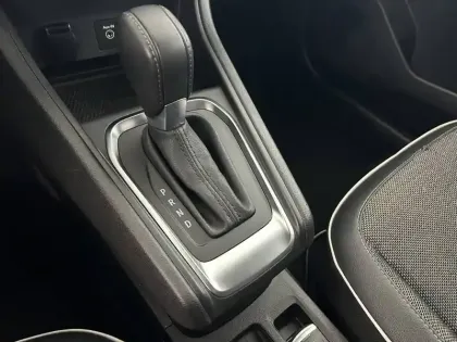 Photo 40 Renault Captur Gén. II (HJB) Ph1 Intens 5