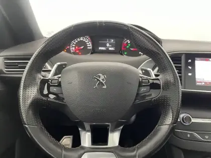 Photo 22 Peugeot 308  PureTech 130ch S&S EAT8