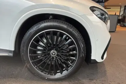 Photo 94 Mercedes Classe GLC GLC 300 de Hybrid EQ 9G-Tronic 4Matic