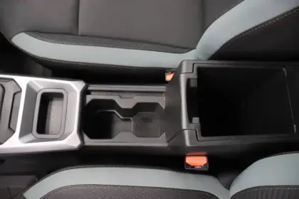 Photo 27 Dacia Duster  Hybrid 140