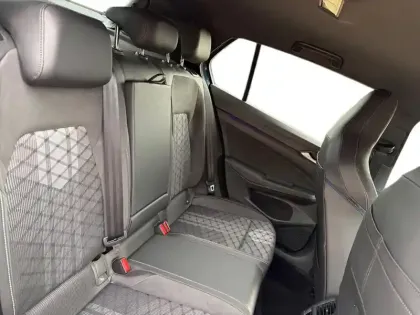 Photo 10 Volkswagen Golf  1.5 eTSI EVO2 150 DSG7