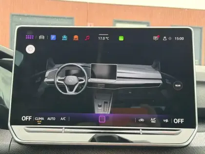 Photo 22 Volkswagen Golf  1.5 eTSI EVO2 150 DSG7