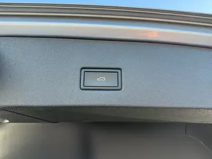 Photo 34 Volkswagen T-roc Gén. I Ph2 R-Line 5