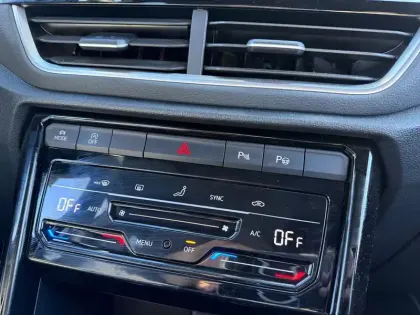 Photo 64 Volkswagen T-roc Gén. I Ph2 R-Line 5