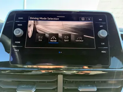 Photo 65 Volkswagen T-roc Gén. I Ph2 R-Line 5