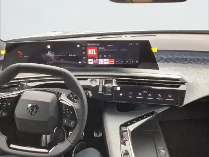 Photo 31 Peugeot 3008  Hybrid 145 e-DCS6