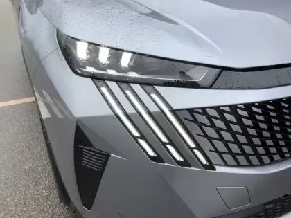 Photo 63 Peugeot 3008  Hybrid 145 e-DCS6