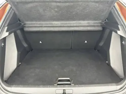 Photo 5 Peugeot 2008  Electrique 136 ch