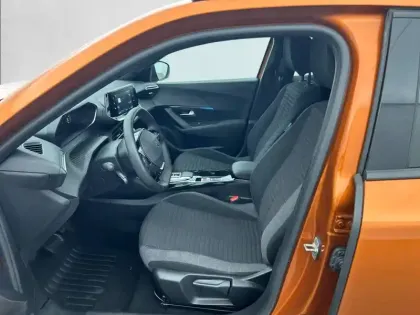 Photo 10 Peugeot 2008  Electrique 136 ch