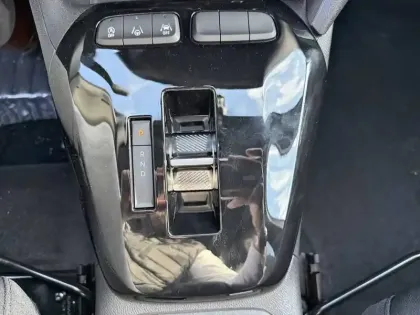 Photo 13 Opel Corsa  1.2 Turbo Hybrid 145 ch e-DCT6