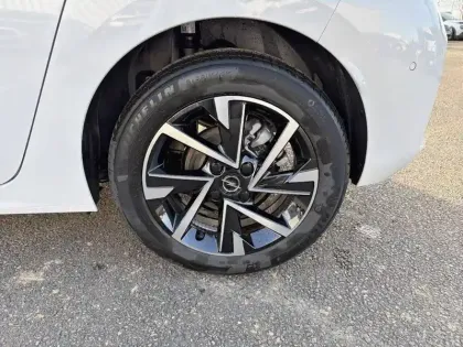 Photo 12 Opel Corsa  1.2 Turbo Hybrid 145 ch e-DCT6