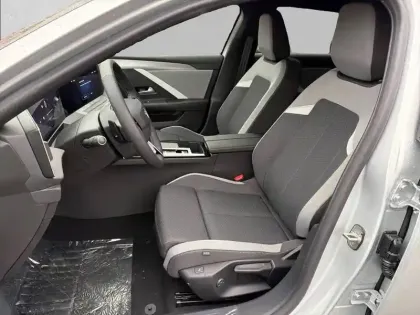 Photo 10 Opel Astra  Sports Tourer 1.5 Diesel 130 ch BVA8