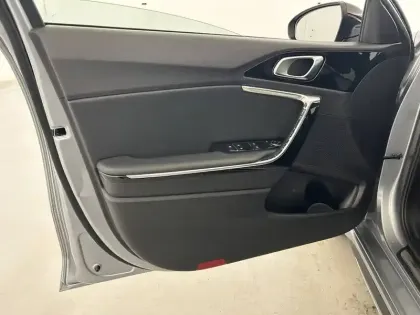 Photo 72 Kia Ceed  1.4 T-GDI 140 ch ISG DCT7