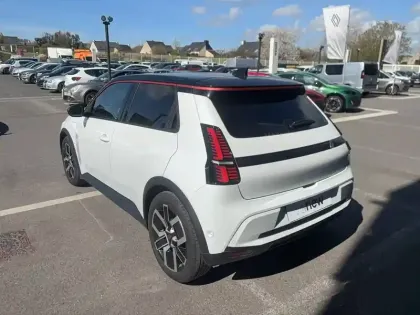 Photo 57 Renault 5 Renault  E-Tech Electrique 120 ch autonomie urbaine
