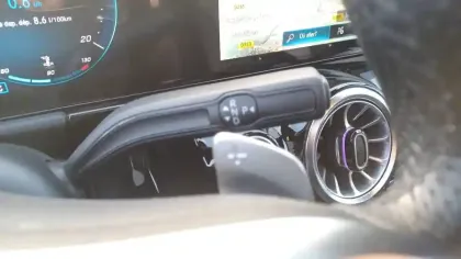 Photo 23 Mercedes GLA  200 d 8G-DCT