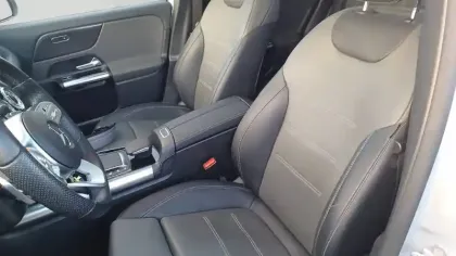 Photo 12 Mercedes GLA  200 d 8G-DCT