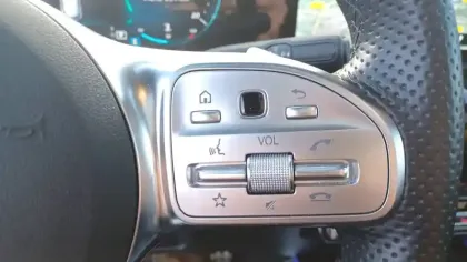 Photo 22 Mercedes GLA  200 d 8G-DCT