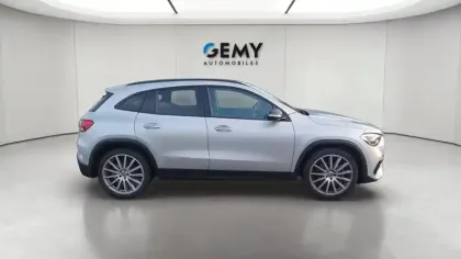 Photo 10 Mercedes GLA  200 d 8G-DCT