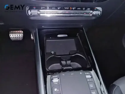 Photo 44 Mercedes GLA Gén. II (H247) Ph1 AMG Line 5