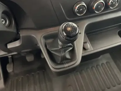 Photo 21 Renault Master  FGN TRAC F3500 L2H2 BLUE DCI 135