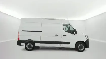 Photo 35 Renault Master  FGN TRAC F3500 L2H2 BLUE DCI 135
