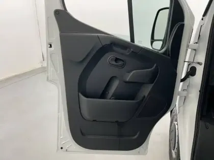 Photo 19 Renault Master  FGN TRAC F3500 L2H2 BLUE DCI 135