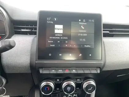 Photo 11 Renault Clio  E-Tech full hybrid 145 ch GSR2