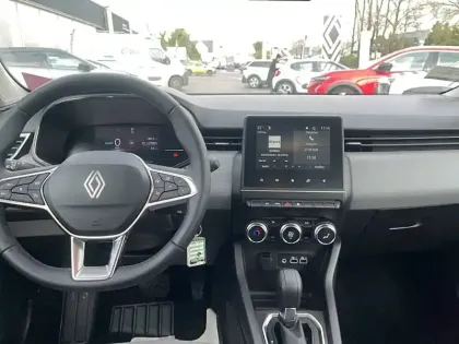 Photo 9 Renault Clio  E-Tech full hybrid 145 ch GSR2