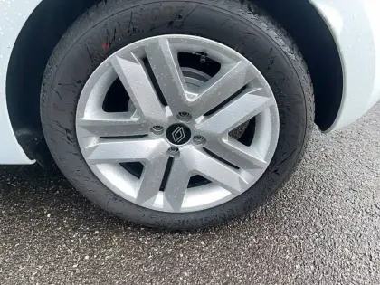Photo 40 Renault Clio  E-Tech full hybrid 145 ch GSR2