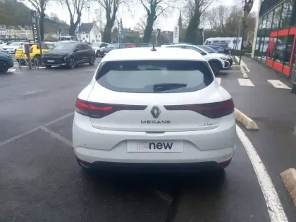 Photo 35 Renault Megane Mégane IV Berline TCe 115 FAP