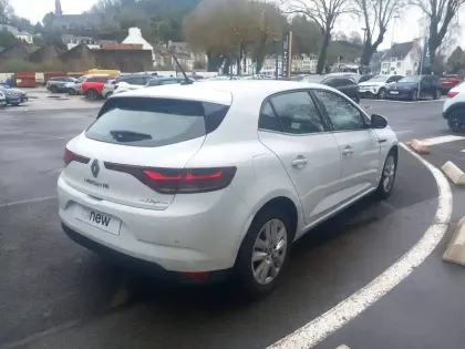 Photo 36 Renault Megane Mégane IV Berline TCe 115 FAP