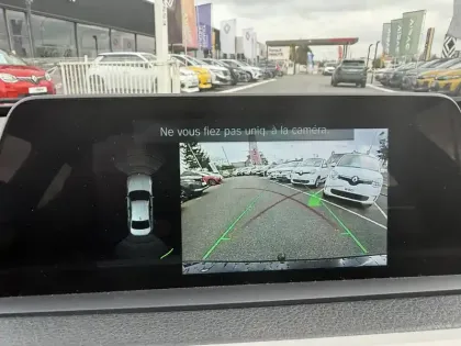 Photo 14 BMW Serie 3 318i 136 ch