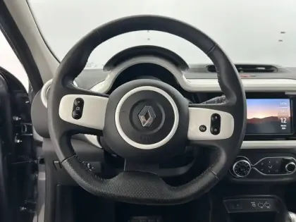 Photo 14 Renault Twingo  III Achat Intégral - 21