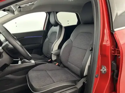 Photo 17 Renault Captur  E-Tech hybride 145