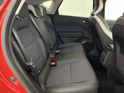 Photo 24 Renault Captur  E-Tech hybride 145