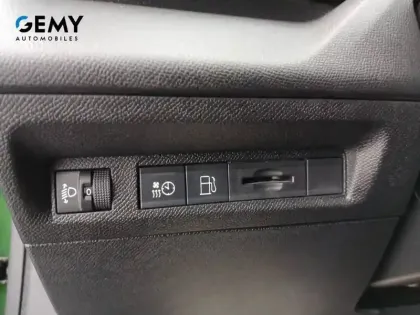 Photo 36 Peugeot 308  PHEV 180 e-EAT8