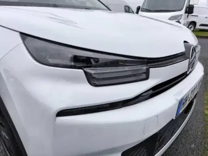 Photo 15 Citroën C4  Hybride 145 e-DCS6