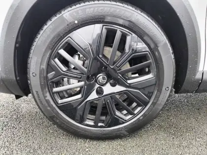 Photo 12 Citroën C4  Hybride 145 e-DCS6