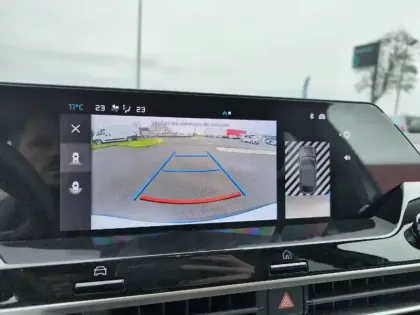 Photo 17 Citroën C4  Hybride 145 e-DCS6