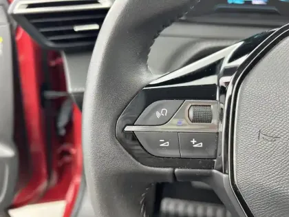 Photo 19 Peugeot 208  Electrique 50 kWh 136ch