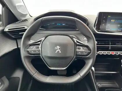 Photo 8 Peugeot 208  Electrique 50 kWh 136ch