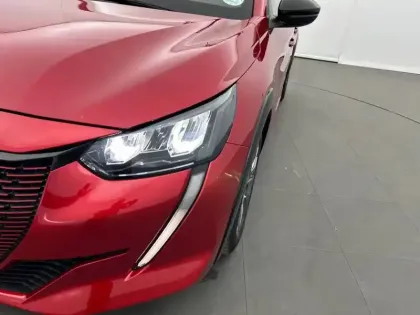 Photo 15 Peugeot 208  Electrique 50 kWh 136ch