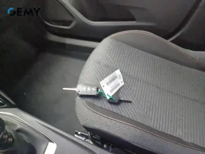 Photo 66 Peugeot 2008  100 S&S BVM6