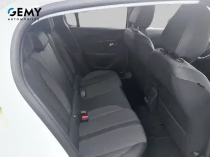 Photo 41 Peugeot 208  PureTech 100 S&S BVM6