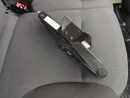 Photo 40 Peugeot Partner  FOURGON STANDARD 650 KG BLUEHDI 100 S&S BVM6