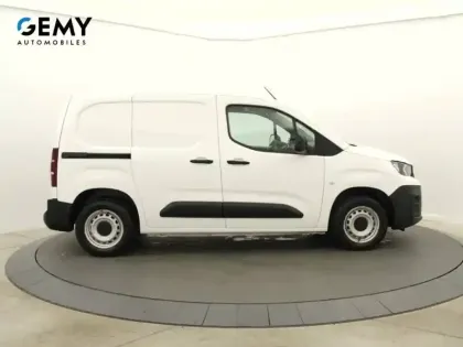 Photo 45 Peugeot Partner  FOURGON STANDARD 650 KG BLUEHDI 100 S&S BVM6