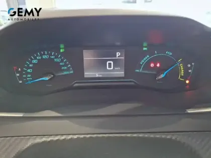 Photo 13 Peugeot 208  Hybrid 110 e-DCS6